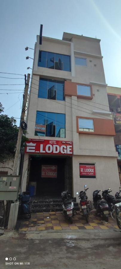 E Lodge Visakhapatnam Exterior photo